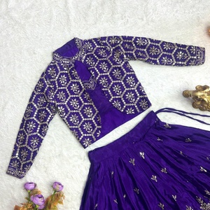 Magnifique soie Chinon avec broderie de paillettes pour enfants Lehenga Choli Fabricant de Surat au taux le plus bas - Product Image 5