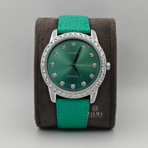 Reloj de diamantes de corte redondo con moissanita certificado VVS unisex, hecho a mano, personifica la vanguardia de la moda Hip Hop - Product Image 1