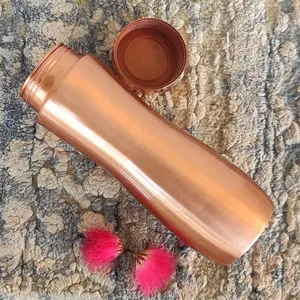 Hot Selling 2023 Original Copper Water Bottle With 950 Ml Leak Proof Ayurveda Health Benefits