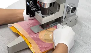 Saldatura ad ultrasuoni a telaio circolare per macchine per la produzione di sacchetti