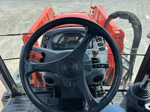 Tractor M100GX 2011 de 100 CV con Tracción en las 4 Ruedas, Transmisión por Engranajes, Bomba de Caja de Cambios con Rodamientos - Product Image 5