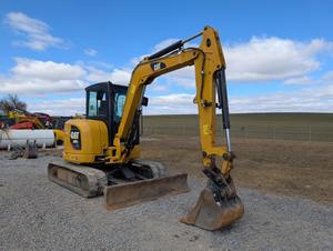 Mini pelle sur chenilles Caterpillar 305E2 CR légèrement utilisée - Product Image 5