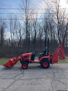 รถแทรกเตอร์ขนาดเล็ก Kubota BX23S ที่เชื่อถือได้ พร้อมอุปกรณ์ขุดตักดิน รถขุดไฮดรอลิก เครื่องจักรกลการเกษตร - Product Image 3