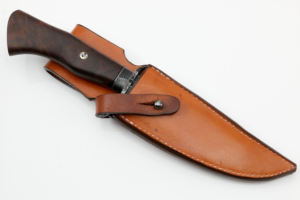 Cuchillo de caza de hoja de Damasco San Mai hecho a mano con mango de madera y Funda de cuero fino cuchillos de supervivencia regalo para él regalo de Navidad - Product Image 6
