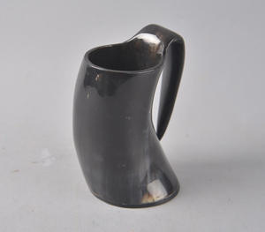 Jarra Vikinga Negra Pulida de Primera Calidad Hecha a Mano, Auténtica Jarra de Cuerno de Búfalo para Cerveza, Hidromiel y Cerveza Tradicional - Product Image 6