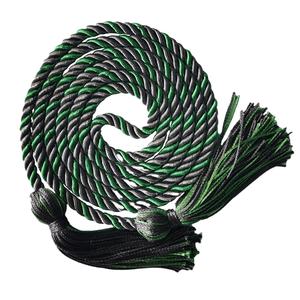 Borlas de Graduación de Lujo Metálicas Recubiertas de Alta Calidad Personalizadas al por Mayor para Uso en Prendas de Vestir - Product Image 1