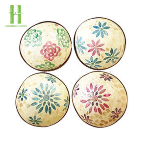 ÉXITO DE VENTAS Nuevo Diseño Hecho a Mano con Flores Pintadas a Mano, Tazón de Madera de Coco Natural con Laca, Tazón Vietnamita para Ensaladas y Dulces - Product Image 1