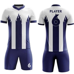 Ropa deportiva de entrenamiento, cuello redondo, manga corta, Conjunto de camiseta y pantalones cortos de fútbol, MOQ bajo, uniformes de fútbol hechos a medida - Product Image 3