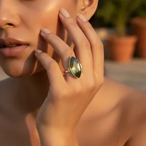 Colgante de Plata 925 con Baño de Rodio, con Gema Verde Marquesa, Hecho a Mano, para Mujer - Product Image 3