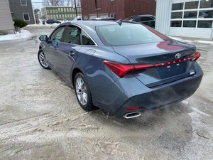 Ligeramente usado en buenas condiciones 2022 Avalon XLE - Product Image 2