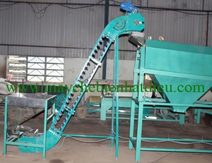 Machine à éplucher les fruits à commande automatique à 2 têtes à haute efficacité pour le traitement des noix de cajou État neuf pour un usage domestique ou agricole utilisé - Product Image 4