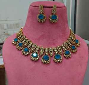 Conjunto de Collar de Primera Calidad con Diseño Minimalista y Moderno, Se Puede Usar con Ropa Étnica y Occidental, Ideal para Fiestas - Product Image 5