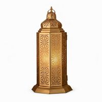 Lanterne de Ramadan en métal doré de luxe avec dessus en forme de croissant, lumière de bougie chaude, décoration islamique élégante, cadeau parfait pour la maison festive