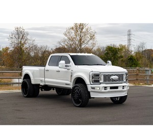 Ford F-450 Super Duty Platinum 2023 Usado en Buenas Condiciones, Certificado y Limpio - Product Image 1