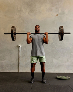 เสื้อกล้ามแฟชั่นสำหรับผู้ชายเสื้อกล้ามใส่เล่นยิมฟิตเนสแบบเรียบระบายอากาศได้ดีออกแบบโลโก้ได้ตามต้องการ - Product Image 5