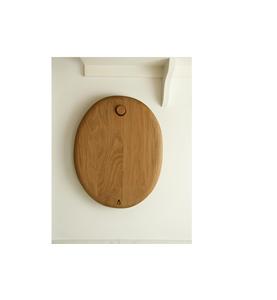 Planche à découper en bois de haute densité capable de supporter des coupes lourdes pour les cuisiniers professionnels - Product Image 1