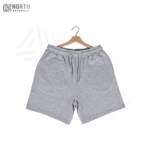 กางเกงขาสั้นสีดำแนวสตรีทแวร์สำหรับผู้ชายกางเกงขาสั้นสไตล์วินเทจแฟชั่นตามสั่งสำหรับฤดูร้อน - Product Image 1