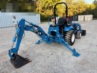Tracteur LS XJ2025H 2024 avec puissant système de chargeuse-pelleteuse pour l'agriculture professionnelle