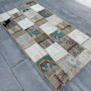 Alfombra Turca de 3.6x7.1 pies, Alfombra Vintage, Alfombra Abstracta Marrón y Azul - Product Image 2