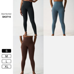Ensemble de yoga et fitness couleur unie, personnalisable en usine, avec logo imprimé sur mesure, respirant, séchage rapide, taille en V - Product Image 6