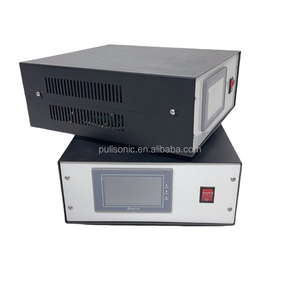 Generador ultrasónico de 20kHz 2000W para máquinas de soldadura y corte de plástico - Product Image 1
