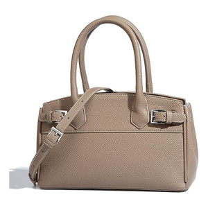 Premium Leather East/West Bag Estilo de diseñador de gama alta - Product Image 2