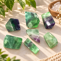 Pierre de poche en fluorite polie de 5 cm, forme libre, vert et violet, pierre naturelle de guérison, décoration d'intérieur, cadeau pour les amateurs de cristaux
