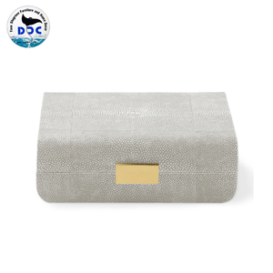 Boîte de rangement pour bijoux en faux shagreen gris DPC, modèle classique personnalisé 0006, en provenance du Vietnam - Product Image 1