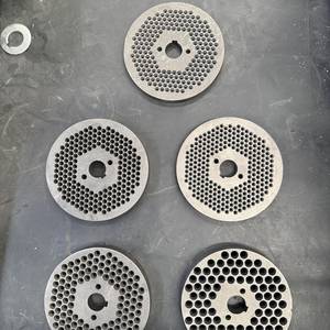 Benzinemachine Voor Kippenvoer Voor Gebruik Op De Boerderij En Produceert Hoogwaardige Voederpellet Voor Pluimvee - Product Image 5