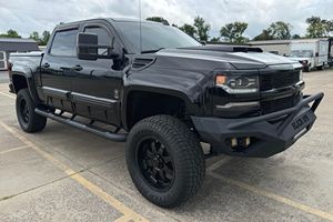 Chevrolet Silverado 1500 LTZ 4x4 2018 Usada en Buen Estado # 111 de 500 Black Ops Edition, Motor V8 de 6.2 Litros, Propiedad de Tennessee - Product Image 3