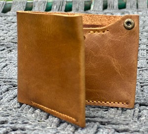 Cartera de piel de vaca corta hecha a mano estilo a la moda con cierre abierto característica antirrobo producto de la marca Anwar - Product Image 2