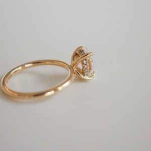 Hidden Halo Lab Diamond Wedding Ring Solitaire Lab Grown Diamond Engagement Ring 2.20 Ctw Oval Cut CVD Diamond Bridle Ring VS1 - Product Image 4