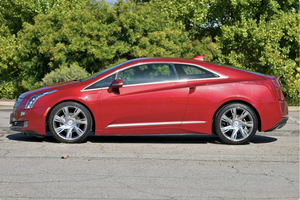 PRÊT À CONDUIRE - VÉHICULE D'OCCASION À VOLANT À GAUCHE |   Conduite à droite |   CADILLACCSS ELR 2014 d'occasion - Product Image 2