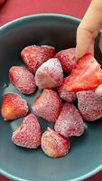Beste Deal Gevriesdroogde Aardbei Voor Ijs Topping, Combinatiepakketten En Levering Van De Voedingsindustrie Uit Vietnam