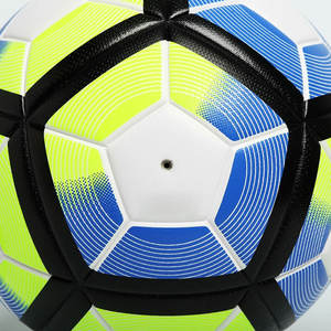 Ballons de football hybrides personnalisés de haute qualité professionnels pakistanais matériau Pu cousu à la main Construction collée à la chaleur personnalisée - Product Image 6