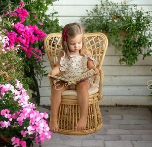 Ensemble de chaises en osier pour adultes et enfants, style vintage, qualité supérieure, écologique, pour intérieur, extérieur, balcon, terrasse et jardin. - Product Image 6