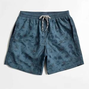 Ensemble de maillot de basket-ball imprimé personnalisé avec bandes short de basket-ball respirant avec broderie appliques et cordon de serrage en maille avec poche - Product Image 3