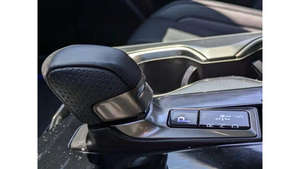 2025 NX 450h+ F SPORT AWD Occasion en excellent état - Product Image 6