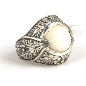 Anillo de plata 925 con incrustaciones de perlas redondas y piedras preciosas naturales con certificación GRS, talla Tal Kalemli, para uso diario, para hombre. - Product Image 4