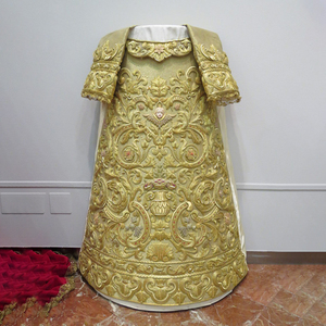 Chasuble de prêtre catholique brodée sur mesure en or, vêtement liturgique, robe de messe religieuse, tenue unisexe d'été - Product Image 1