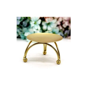 Pot de bougie unique en fer le plus vendu avec un pot de conteneur de bougie parfumée de mariage de qualité supérieure et de forme - Product Image 1