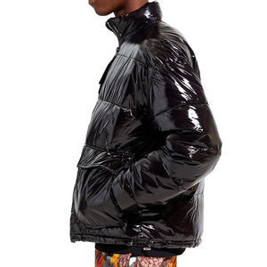 Chaqueta acolchada de hombre de calidad personalizada para invierno, chaqueta acolchada de burbujas con sublimación a prueba de viento - Product Image 6