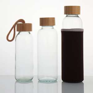 Venta al por mayor tapa transparente botella de agua de vidrio borosilicato reutilizable viaje nevera bebida jugo personalizable diseño de logotipo - Product Image 3