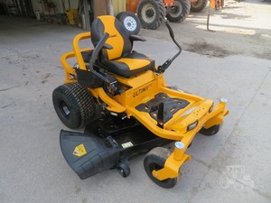 Cortacésped industrial amarillo de 4 tiempos con giro cero, de 24 HP y doble eje, ODM, para jardín, granja y senderos. - Product Image 5