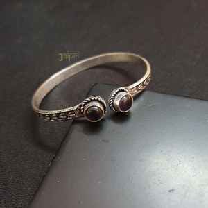 Purple <b>Stone</b> Fashion Cuff <b>Bracelet</b> Elegant Bangle Design for Women - Product Image 3