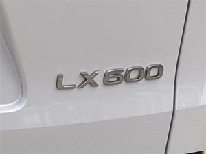 2023 Lexus LX 600 ultra Luxury รถมือสองสีขาว - Product Image 4