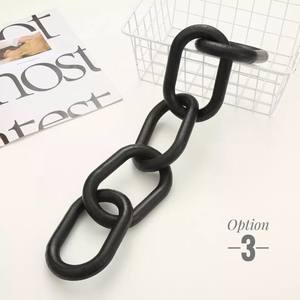 Escultura Decorativa Hecha a Mano con Detalles Indios, Tema de Amor, Madera de Mango y Pino, Cadena de Eslabones, del Estado de Uttar Pradesh, para Mesa - Product Image 4