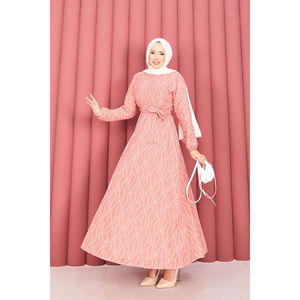 Robe Hijab Rose Poudré en Dentelle Texturée avec Ceinture Amovible, Motif Simple, Modeste et Basique pour Usage Quotidien Islamique, Coupe Droite pour l'Été - Product Image 5