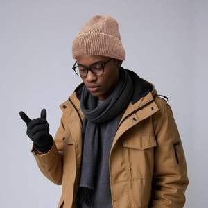 Gorro de invierno de punto unisex acogedor, gorro de lana suave y cálido, diseño grueso y elástico, adecuado para viajes en días fríos y uso al aire libre - Product Image 6