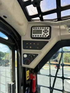 Chargeuse sur pneus JCB 270T 2021 avec moteur Kohler, composants principaux du vérin hydraulique Huade, pompe et moteur - Product Image 2